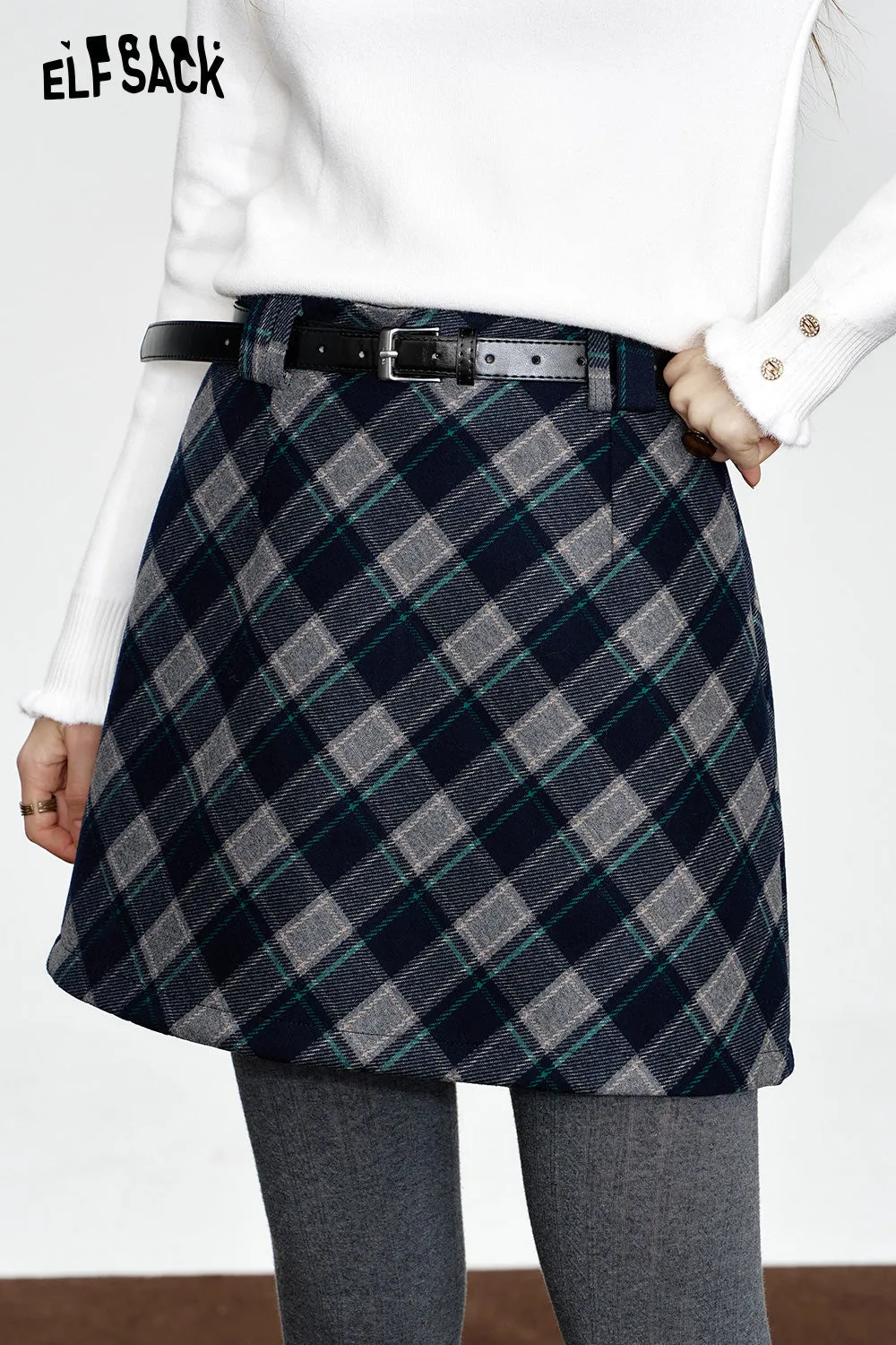 ELFSACK 2024 Winter New Arrivals Preppy style plaid A-line short skirt for women
